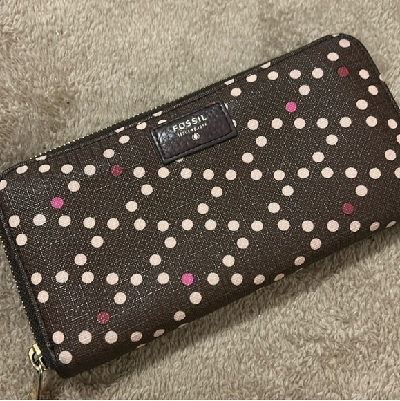 Fossil Brown Polka Dot Wallet - Picture 10 of 10
